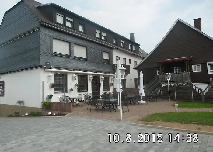 奥斯特恩托尔酒店 招待所 梅德巴赫